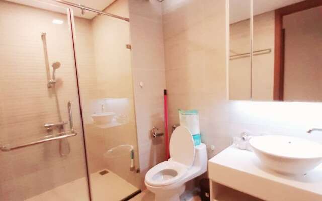 Spacious Modern 4-bed 140sqm Vinhomes Apartment