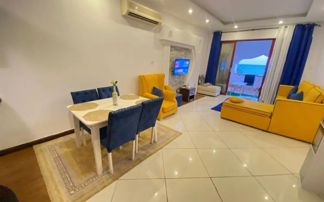 Lily Beachfront Apartments