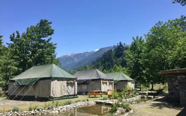 Zone Connect by the Park Manali