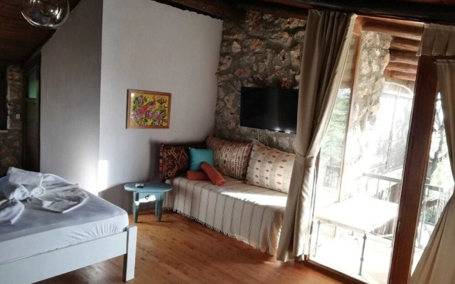 Kale Lodge - Adults Only