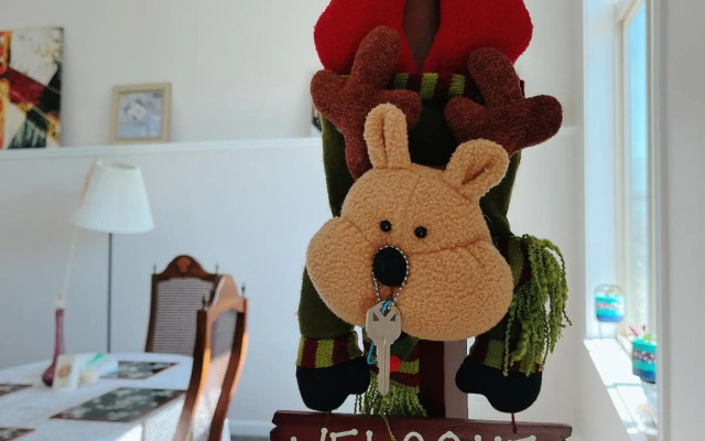 Peaceful and Spacious Lake View