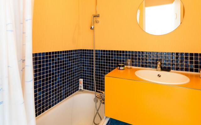 Spacious studio in De Haan with a balcony