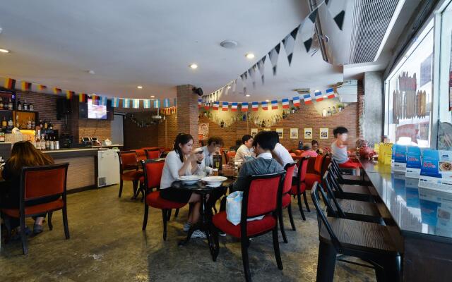 Arawana Express Phromphong Hotel