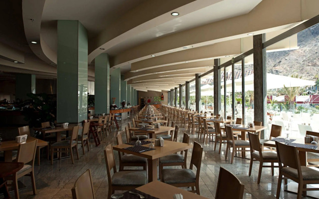 Hotel LIVVO Valle Taurito & Aquapark