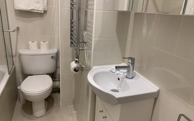 Stay In Apartments Queensway