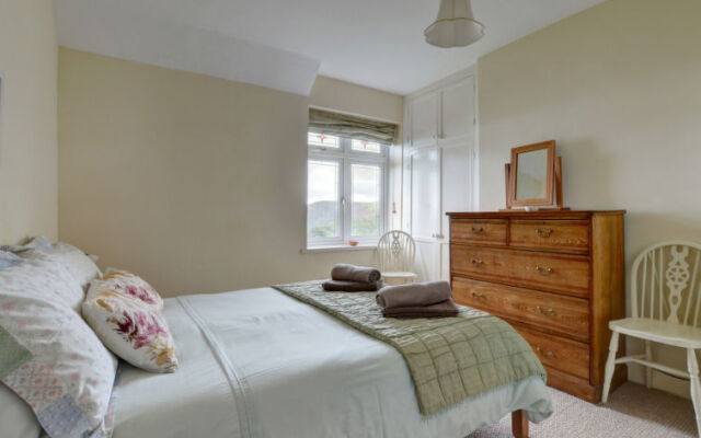 Holiday Home Briar Cottage