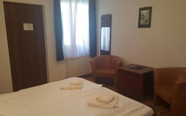 Pensiunea Podul Minciunilor