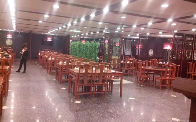 Yatai Hotel