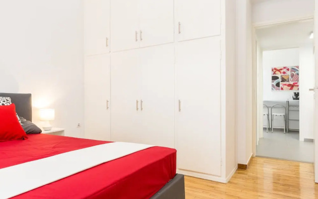 Newly Renovated Stylish Urban Flat