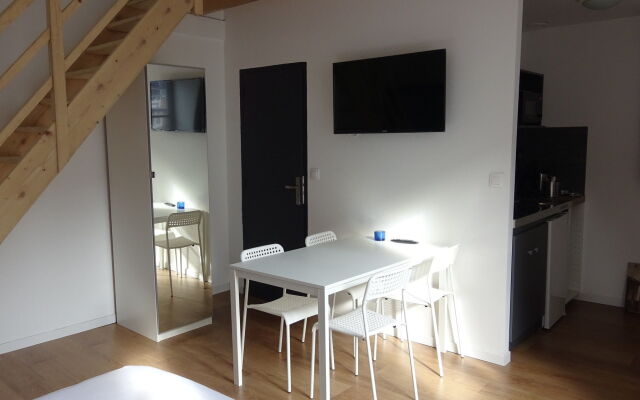 Nationale AppartHotel