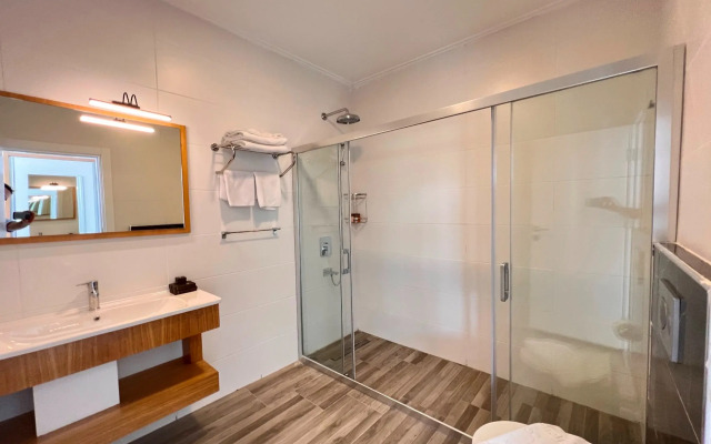 Cherry Suites