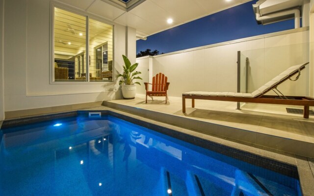 Reflections Villa 4