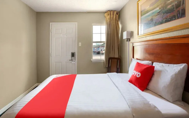 OYO Inn Dallas South