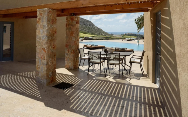 Phaos Cellaria Estate