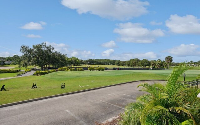 2 bedroom Tampa Condo at Private Golf Course 2 Condo by RedAwning