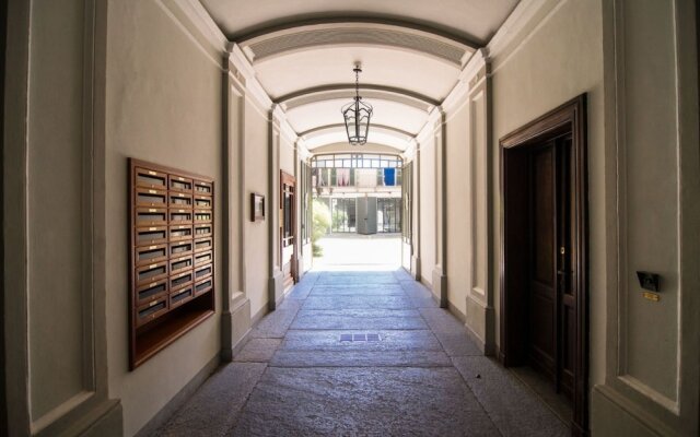 Piazza Vittorio Veneto Elegant Flat