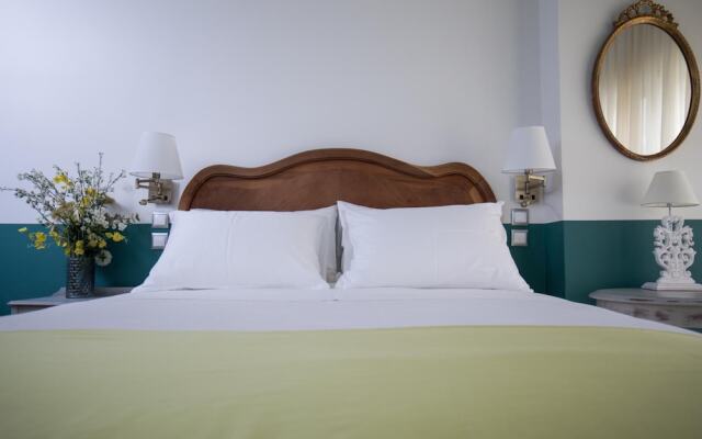 Rastoni Athens Suites nearAcropolis at Tsatsou Street