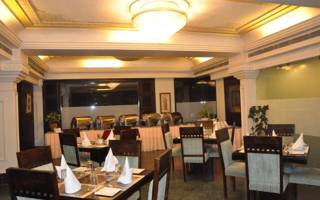Hotel Empire Regency