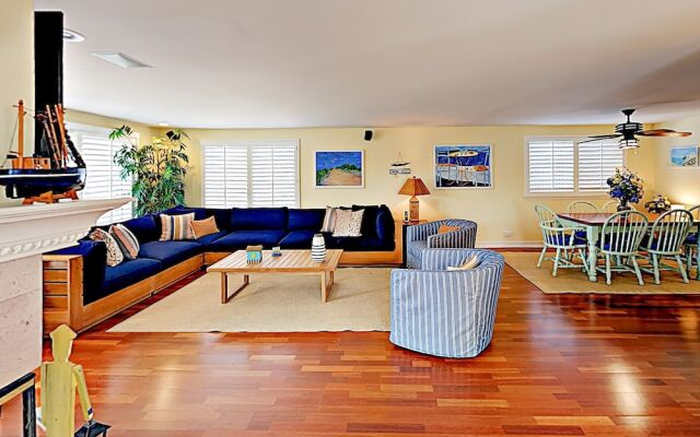 124 Oxnard - 3 Br Home