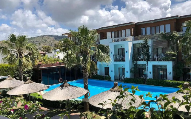 Liona Hotel