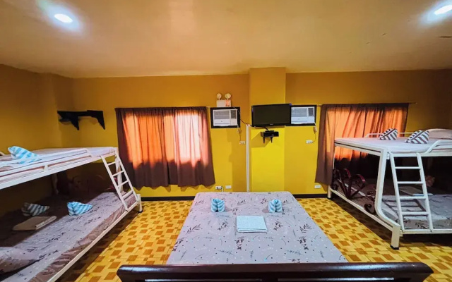 Sea Urchin Hotel near Hundred Islands