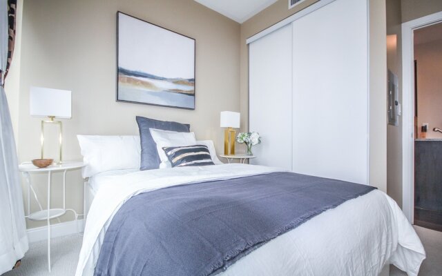 Sarkar Suites - YorkVille