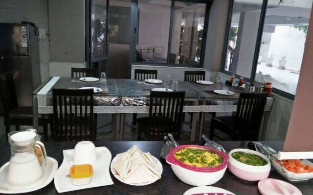 10 Blossoms Hospitality Services