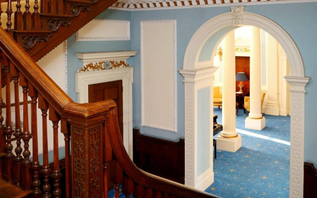 Swinfen Hall Hotel