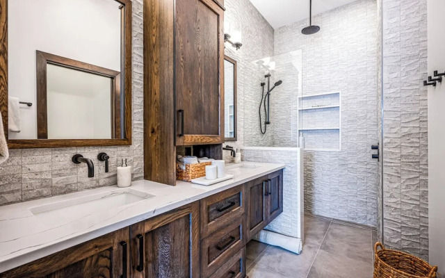 Opulence At Big White