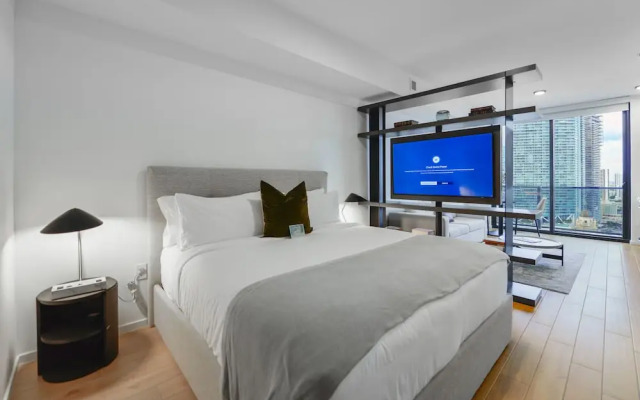 Studio near the bay with ocean views