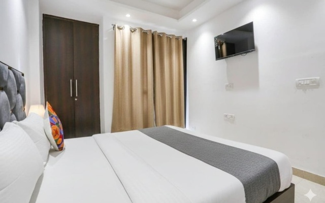 hotel aiims 20 four 7