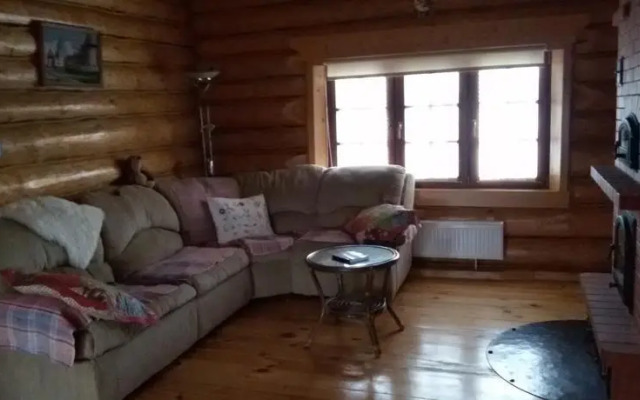 На Озере С Конюшней