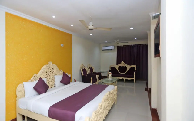 OYO 8955 Hotel Bobina