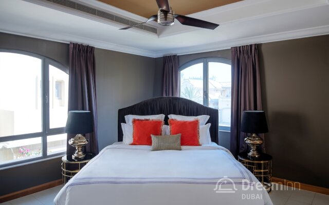 The Palm Jumeirah Villas - Frond O