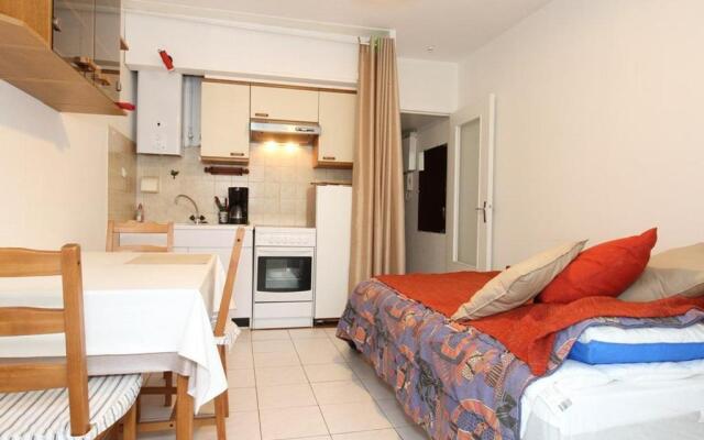 Appartement Balaruc-les-Bains, 1 pièce, 2 personnes - FR-1-553-112