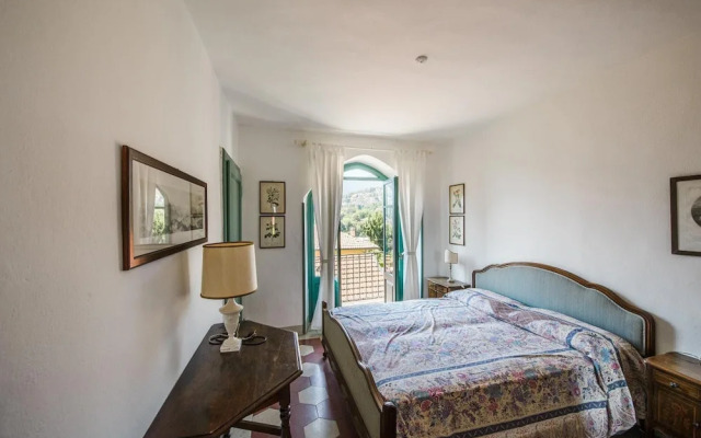 Il Motto Villa With big Garden and Lake View