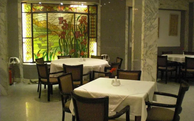 Philippe Luxor Hotel