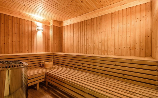 Melpo Antia Hotel & Suites