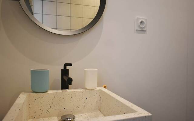 Modern & Bright Studio Near Père Lachaise