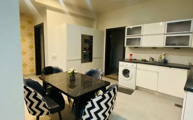 2Bedroom BahriaTown-Manzar Holiday Homes