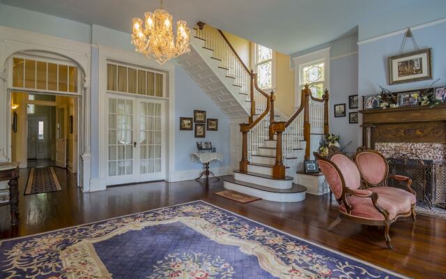 Bisland House Bed and Breakfast