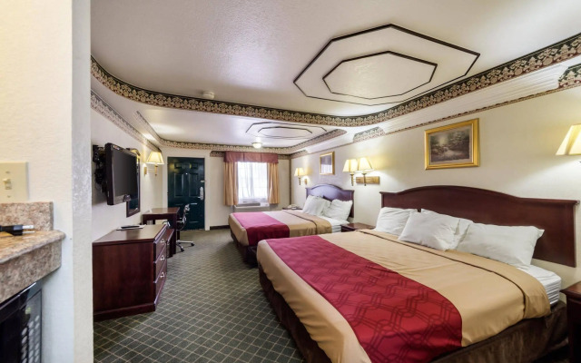 Three Rivers Executive Inn & Suites By OYO