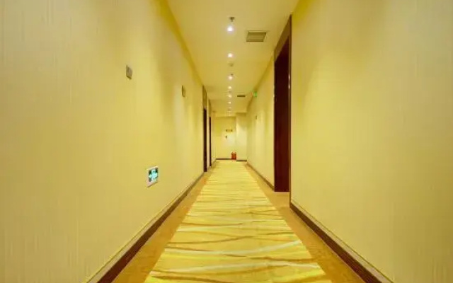 Four Seasons Hotel (Taiyuan l Liuxiang Shanxi Medical University Second Hospital)