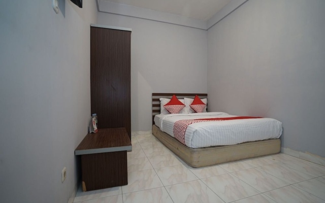 OYO 1333 Costarina – Guest Rooms – Palembang