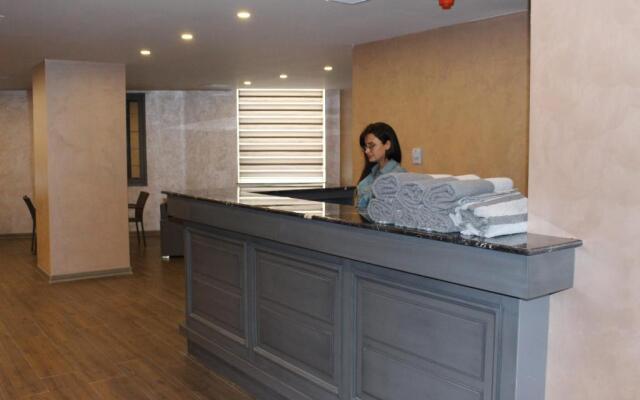 Sky Hotel Baku