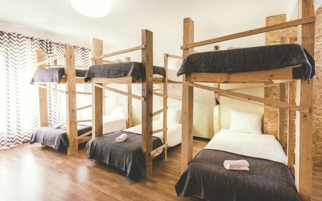 Cliff Surf Camp Hostel