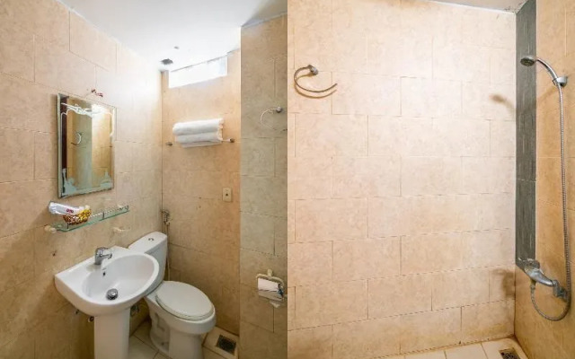 Super Oyo 266 Golden Gate