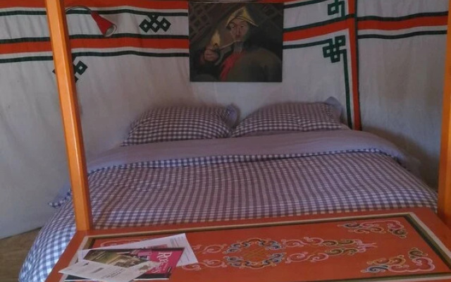 Yourtes - La Ferme de la Source