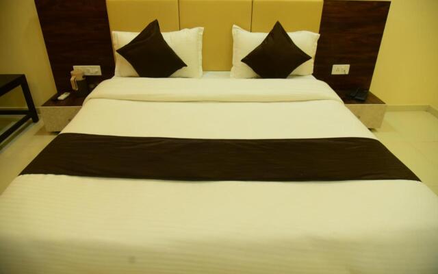 Hotel  Savera Palace