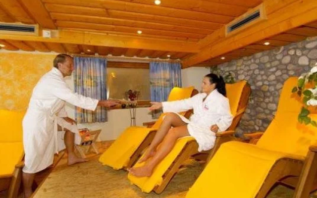 Ski-in-Ski-Out Hotel Garni Berghof
